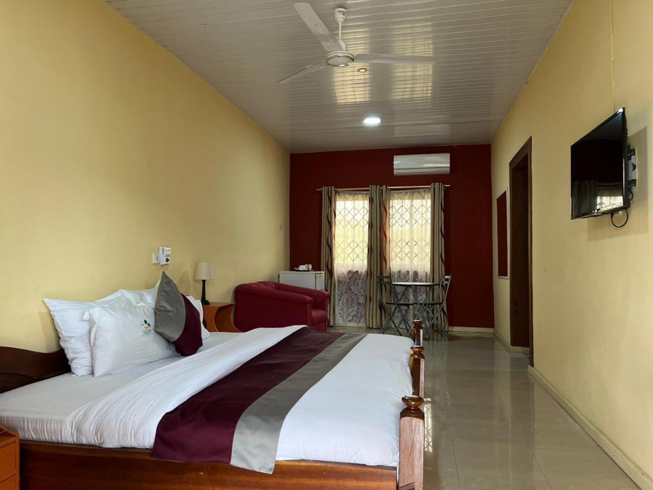 Hans Cottage Botel Cape Coast Dış mekan fotoğraf
